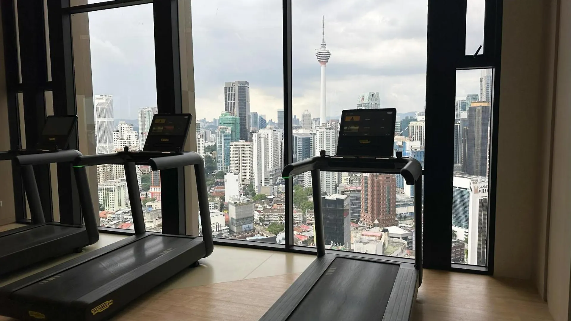 The Axon Suites By Rainbow Touch كوالالمبور شقة