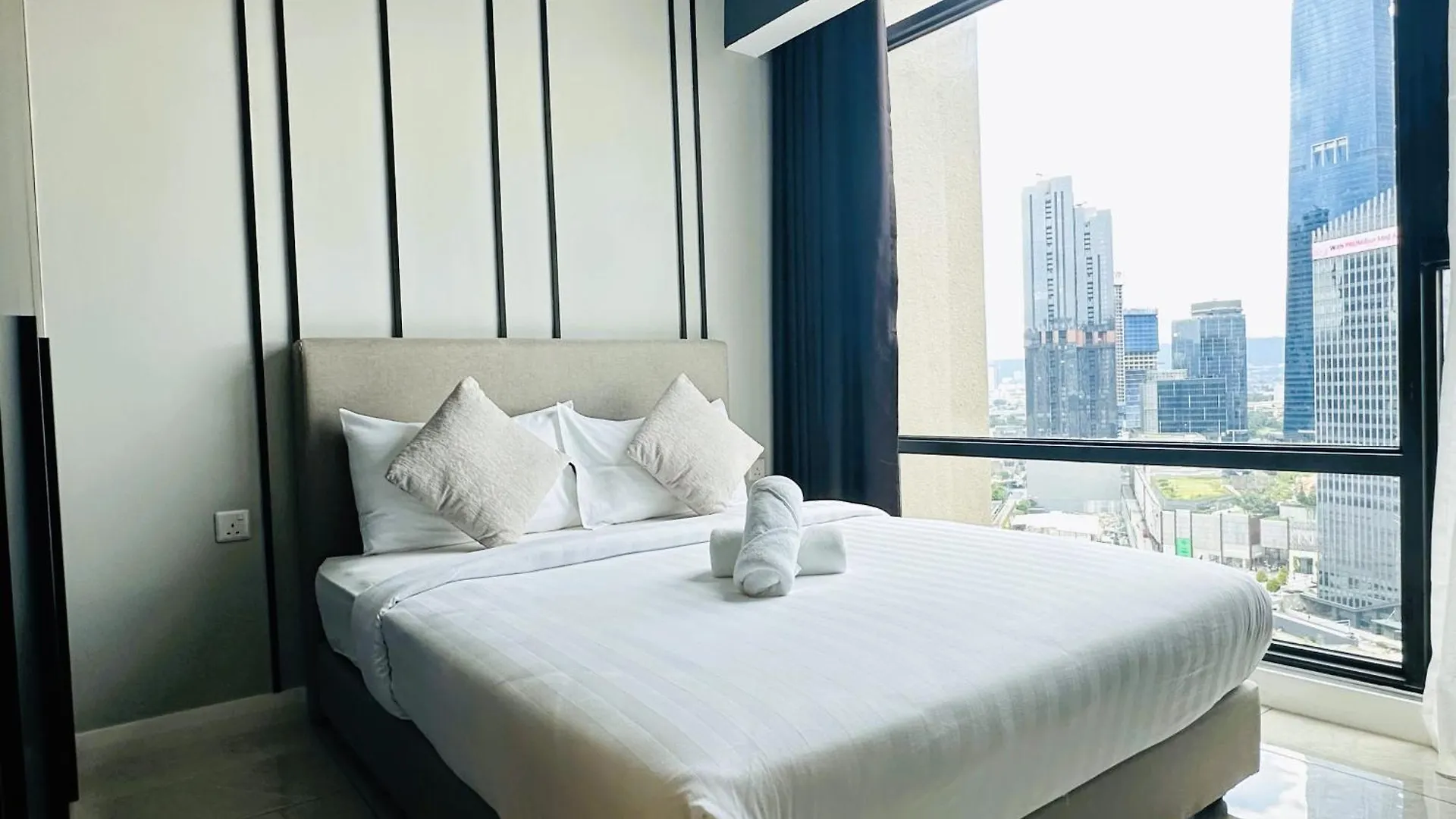 The Axon Suites By Rainbow Touch كوالالمبور 0*,