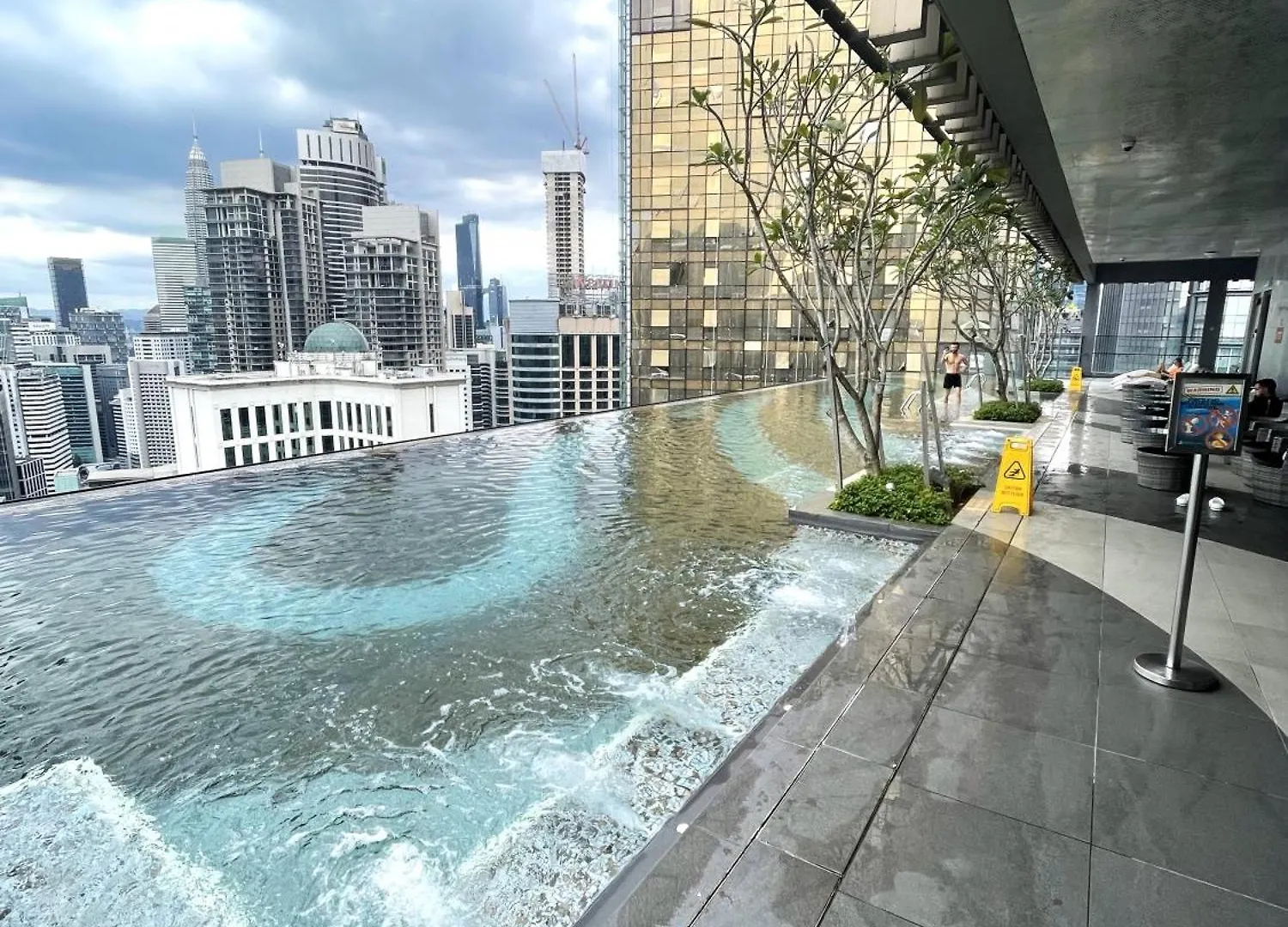The Axon Suites By Rainbow Touch Kuala Lumpur Malaysia