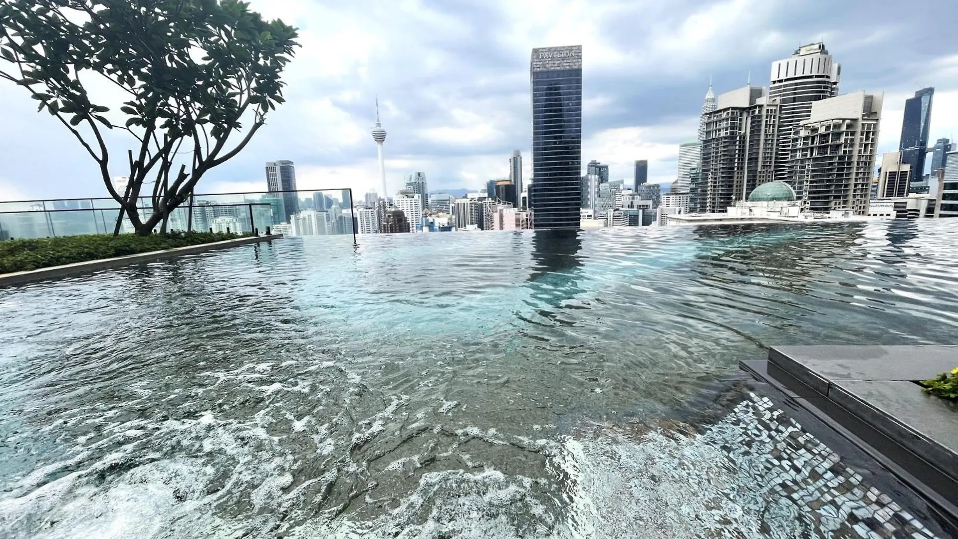 The Axon Suites By Rainbow Touch Kuala Lumpur Malaysia